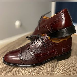 Leather shoes size 9 Mezlan